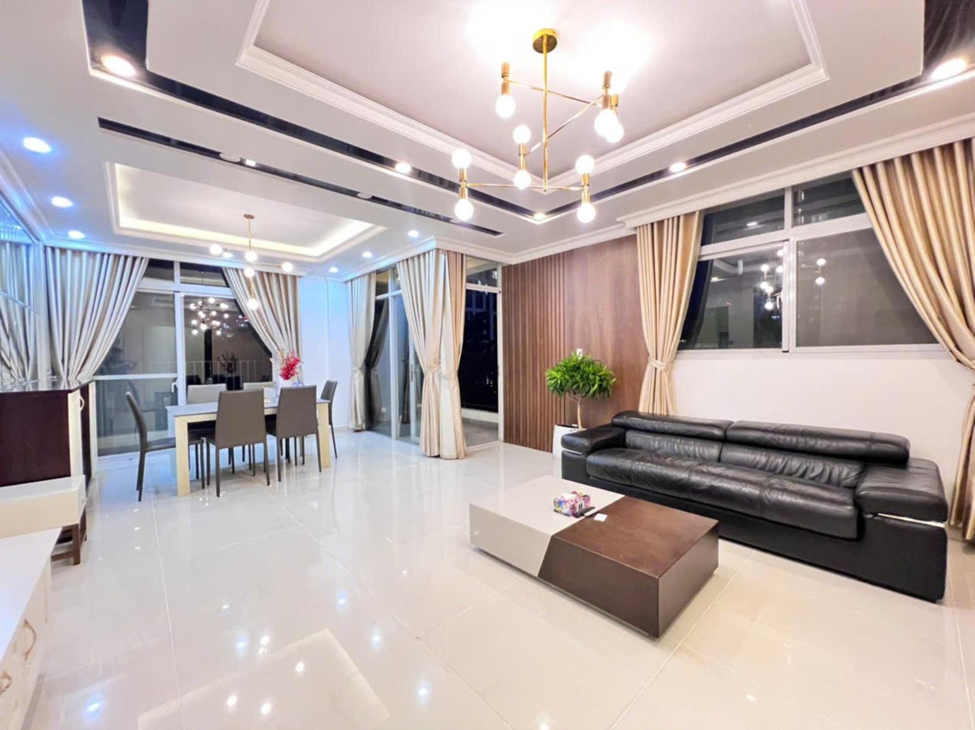 Căn hộ 3br Duplex Star Hill *